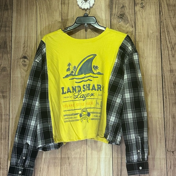 NWT Upcycled Land Shark Flannel Tee size Large-XLarge - Picture 6 of 7